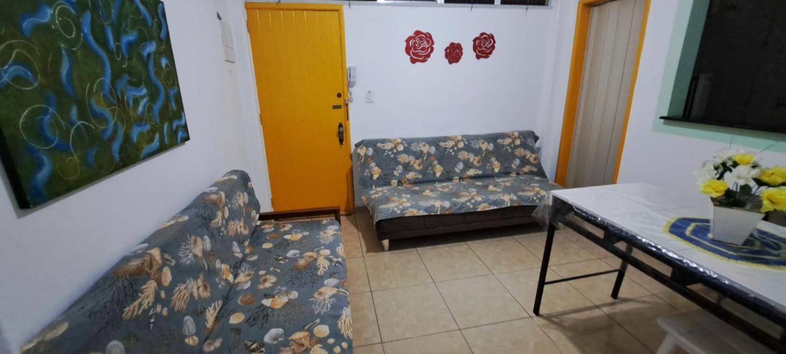 Apartamento Apartamento temporada 200m Praia do Forte, Cabo Frio *